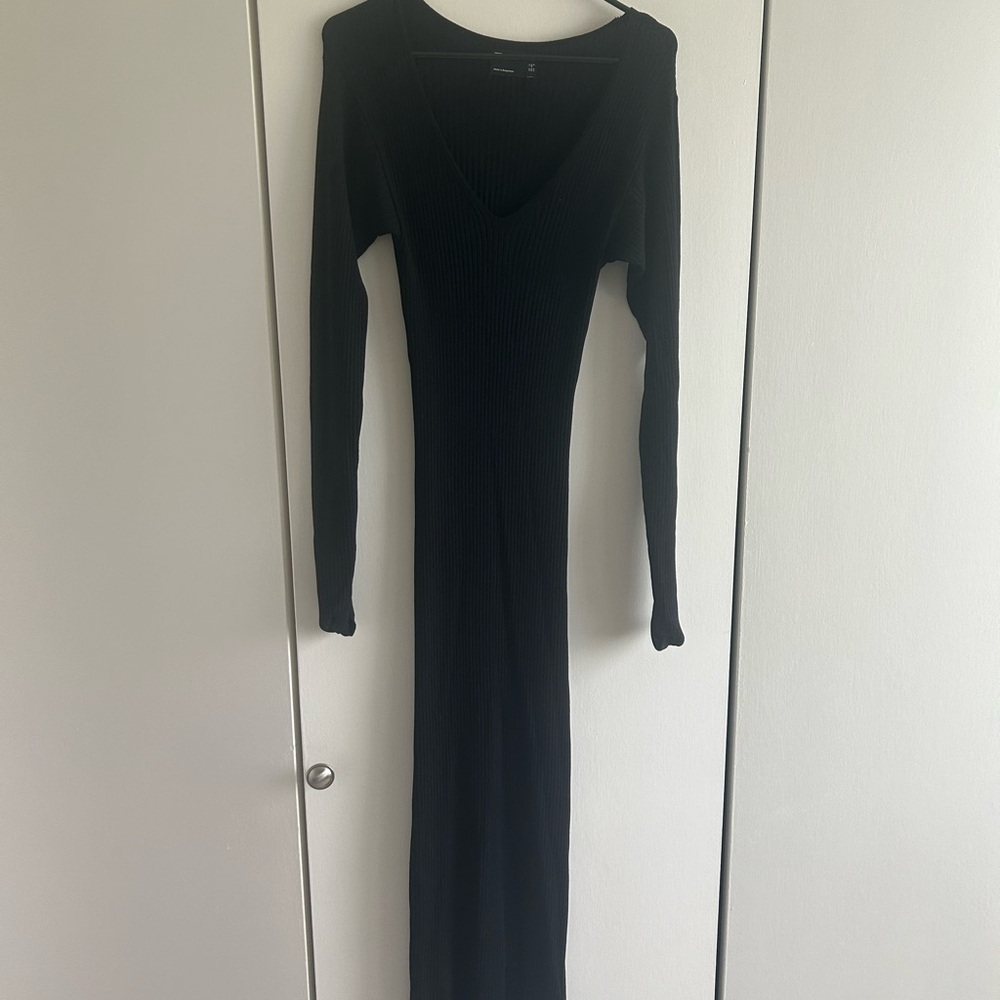 Black tall knit ribbed midi dress w/ V-neck